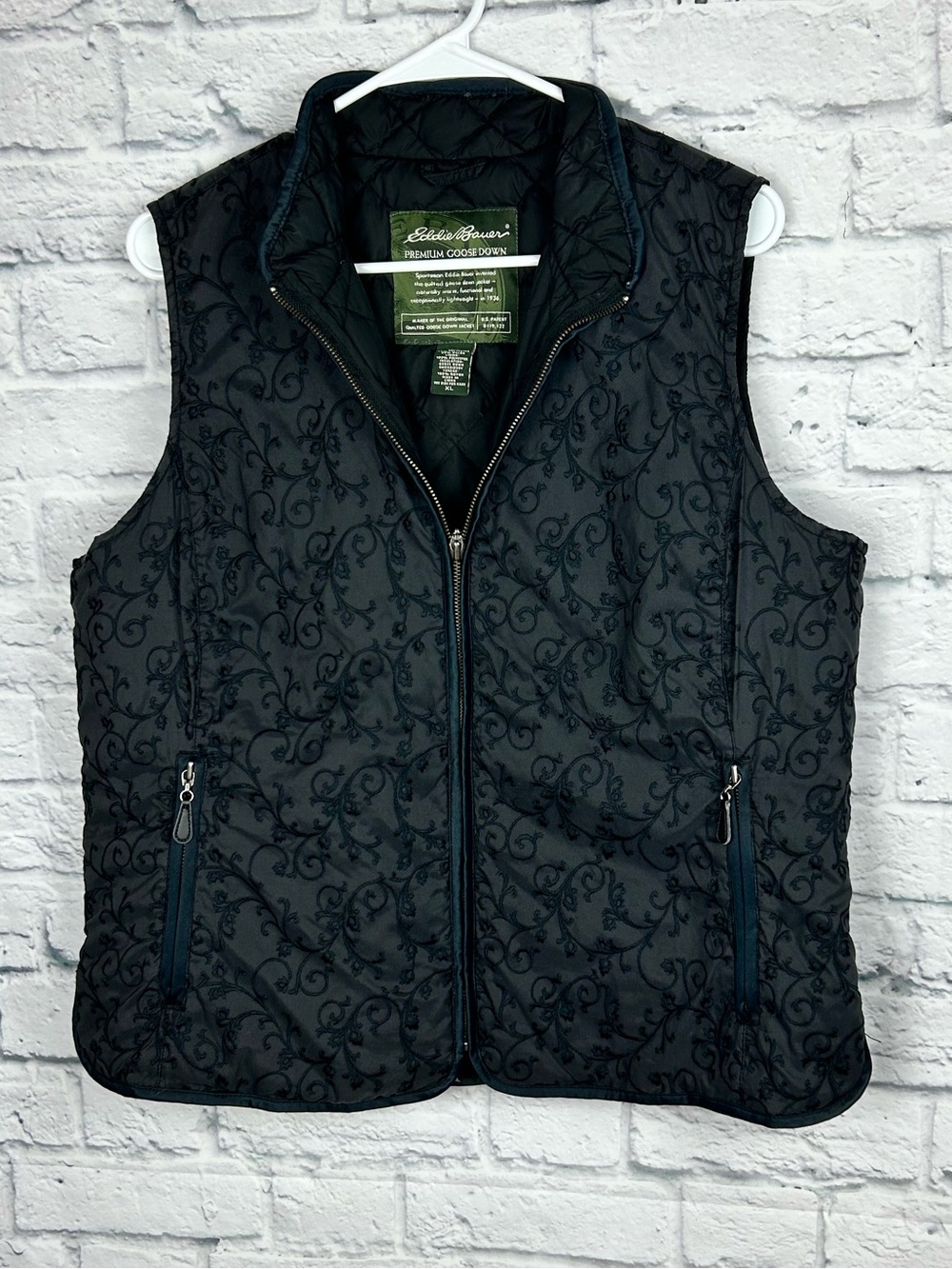 Vintage Eddie Bauer Goose Down Quilted Vest XL Black Floral Zip Puffer